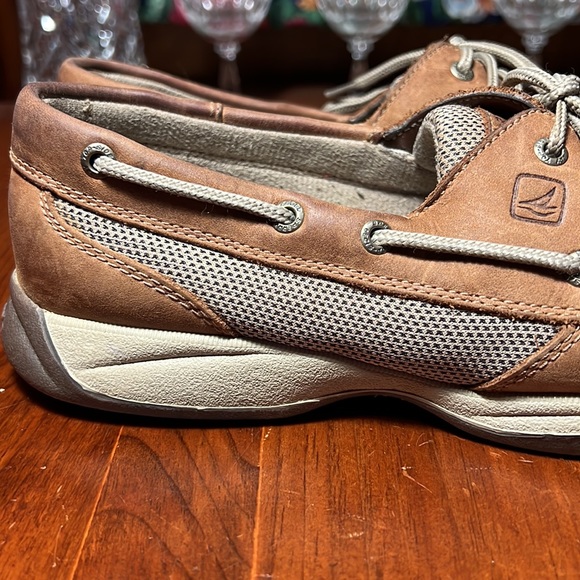 Speery Top-Sider. Womens size 9. - Picture 7 of 11